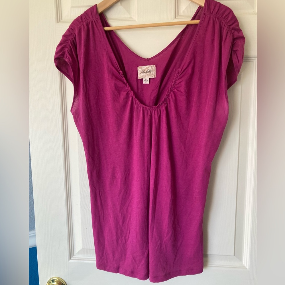 🚨$8🚨* 🌷3/$30🌷DELETTA / Anthropologie - plunge/scoop neckline, gathered detail